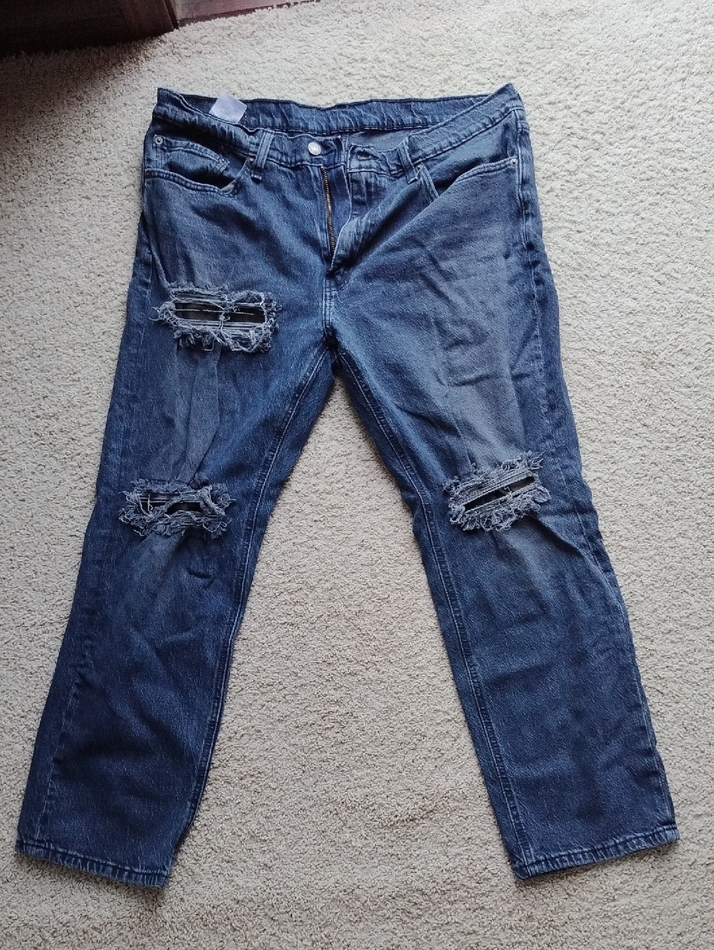 Levi's Men's Distressed Dark Blue Relaxed Jeans